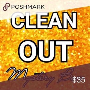 3 shirts for $35 plus shipping!! 💛💛